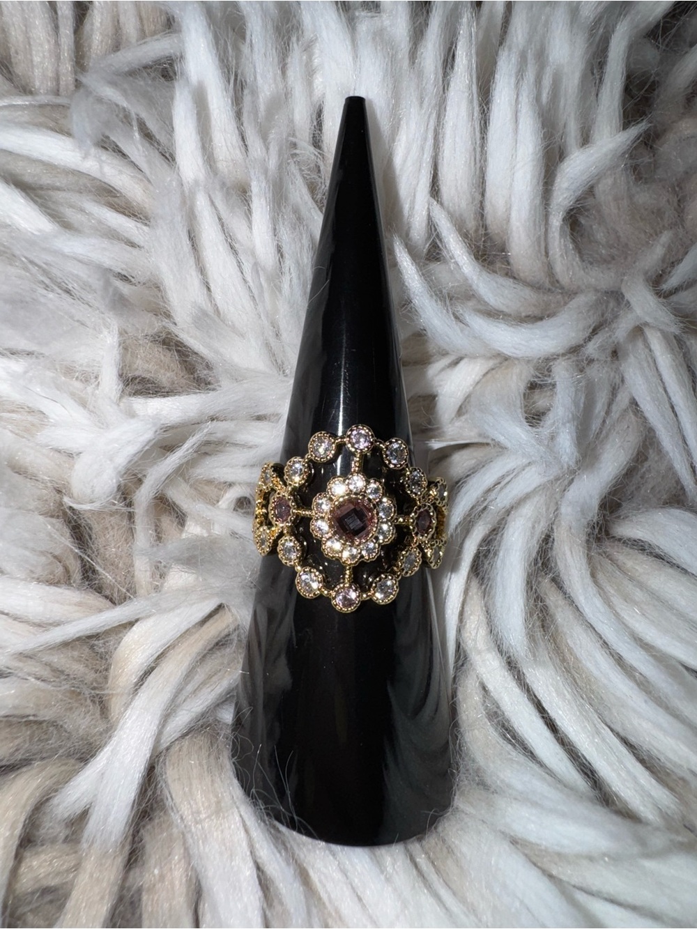 4 HOUR SALE ONLY ❤️ Bomb party ring